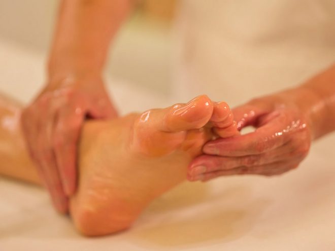 Padabhyanga foot massage Ayurveda Parkschlösschen Health Blog