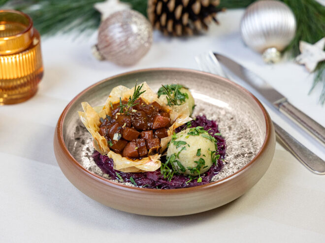 Ayurveda Parkschlösschen Christmas menu 2025 root vegetable ragout potato dumplings braised red cabbage
