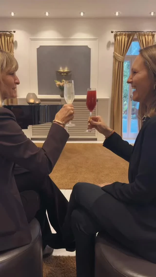 🇩🇪 Starten Sie mit uns böllerfrei und entspannt ins neue Jahr ✨  Kommentiere Sie mit „SILVESTER” und wir senden Ihnen alle Informationen zu unserem besonderen Programm für den Jahreswechsel!  Alternativ können Sie sich direkt an unsere Rezeption wenden:
☎️ +49 (0)6541 050 | rezeption@parkschloesschen.de  ✦✧✦✧  🇬🇧 Start the new year with us in a relaxed and tranquil atmosphere ✨  Comment „NEW YEAR’S EVE“ in the comments and we’ll send you all of the information about our unique programme for the turn of the year!  You may also contact our reception directly:
☎️ +49 (0)6541 7050 | rezeption@parkschloesschen.de  • • • • • • • •  #ayurvedaparkschloesschen #ayurvedalifestyle #ayurvedadeutschland #ayurvedakurdeutschland #ayurvedahotel #panchakarma #hotelinspiration #trabentrarbach #mosel #ayurvedakurdeutschland #newyearsrituals #neujahrsrituale #feuerhoma #mindfulness #achtsamkeit