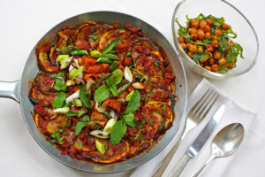 Baked vegetable pan with warm chickpeak on arugula salad at the Ayurveda Parkschlösschen Health Blog